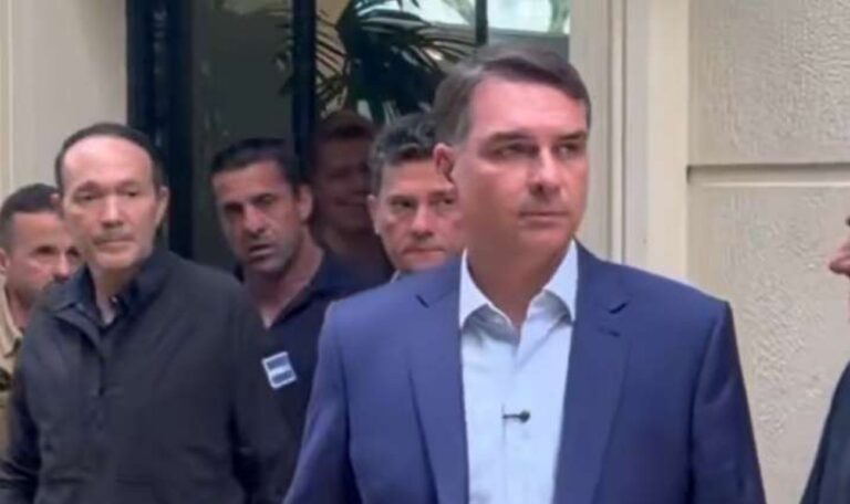 Flávio sai em defesa de Renan Santos após decisão de Toffoli