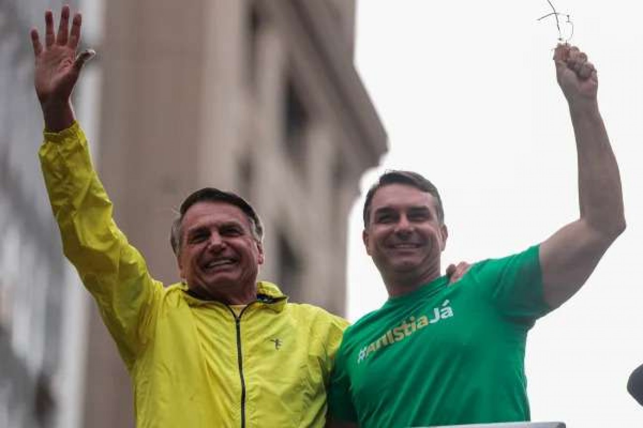 Pesquisa resolve testar o nome de Jair Bolsonaro e o resultado é acachapante