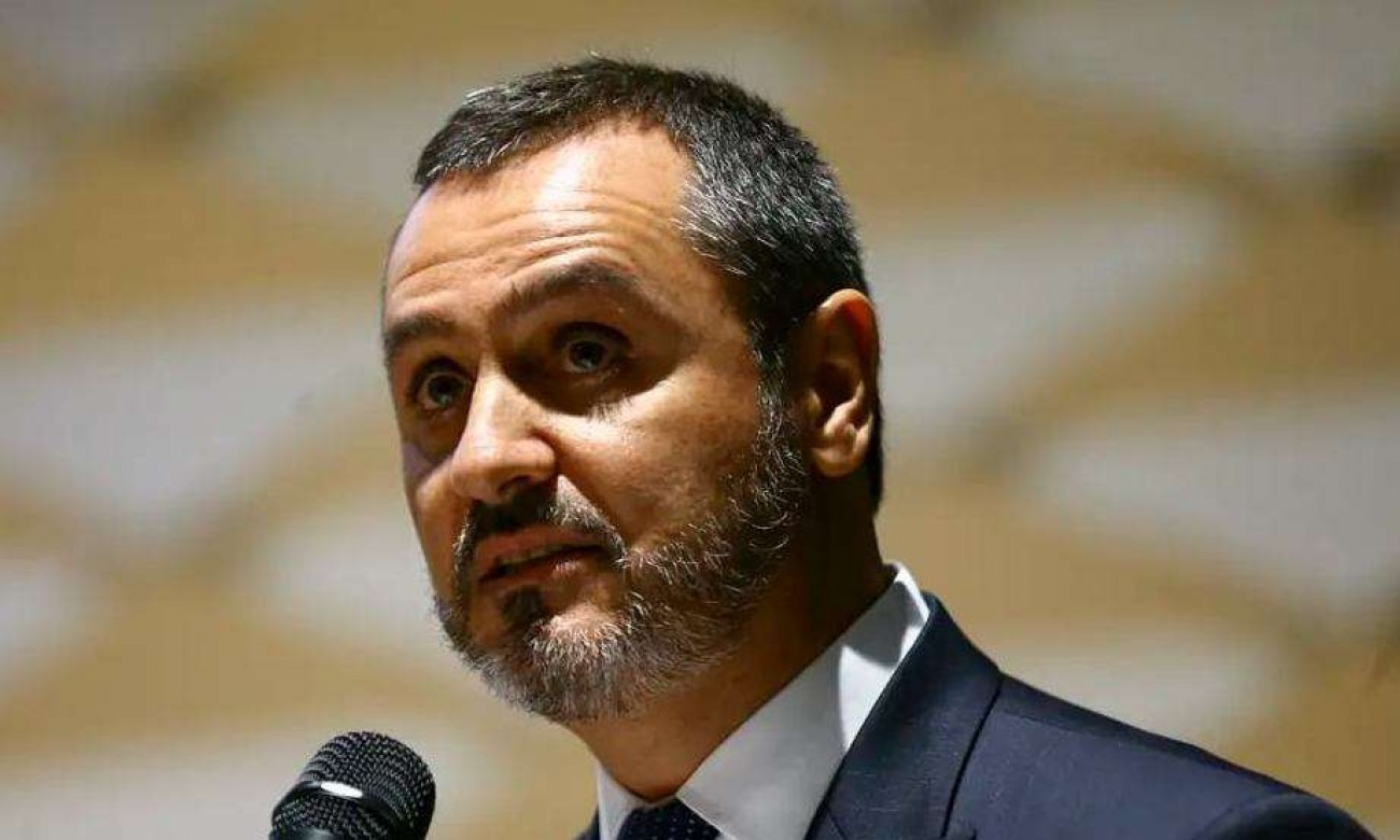 Andrei tinha que estar preso hoje, afirma Flávio Bolsonaro