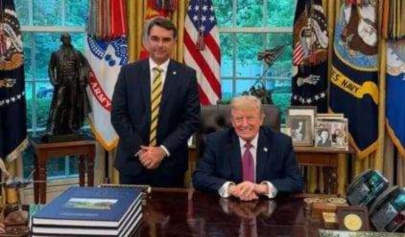 Pesquisa realizada no Brasil por aliados de Trump pode virar trunfo de Flávio na reta final da campanha