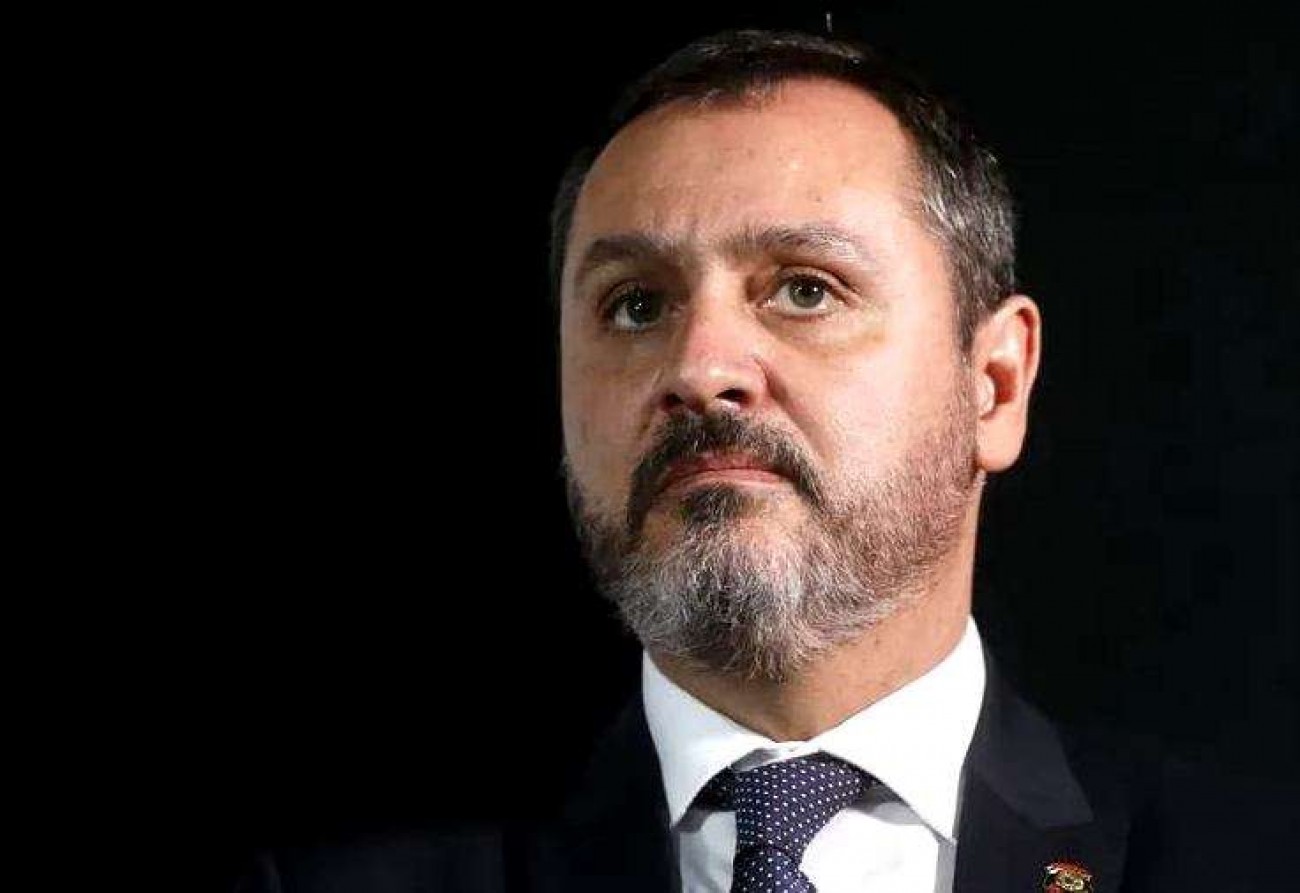 Andrei Rodrigues descobre que é descartável e sente a solidão do isolamento