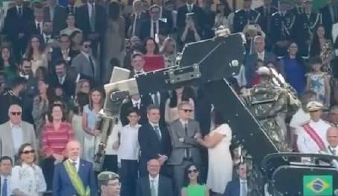 Eis a imagem mais ridícula do desfile de 7 de setembro com a presença de Lula (veja o vídeo)