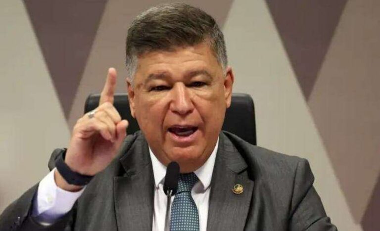 Carlos Viana acusa Gilmar de blindagem e pede que Mendonça vá até o fim