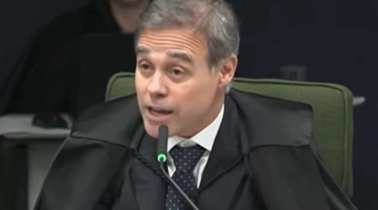 Decisão é única e exclusiva de Mendonça