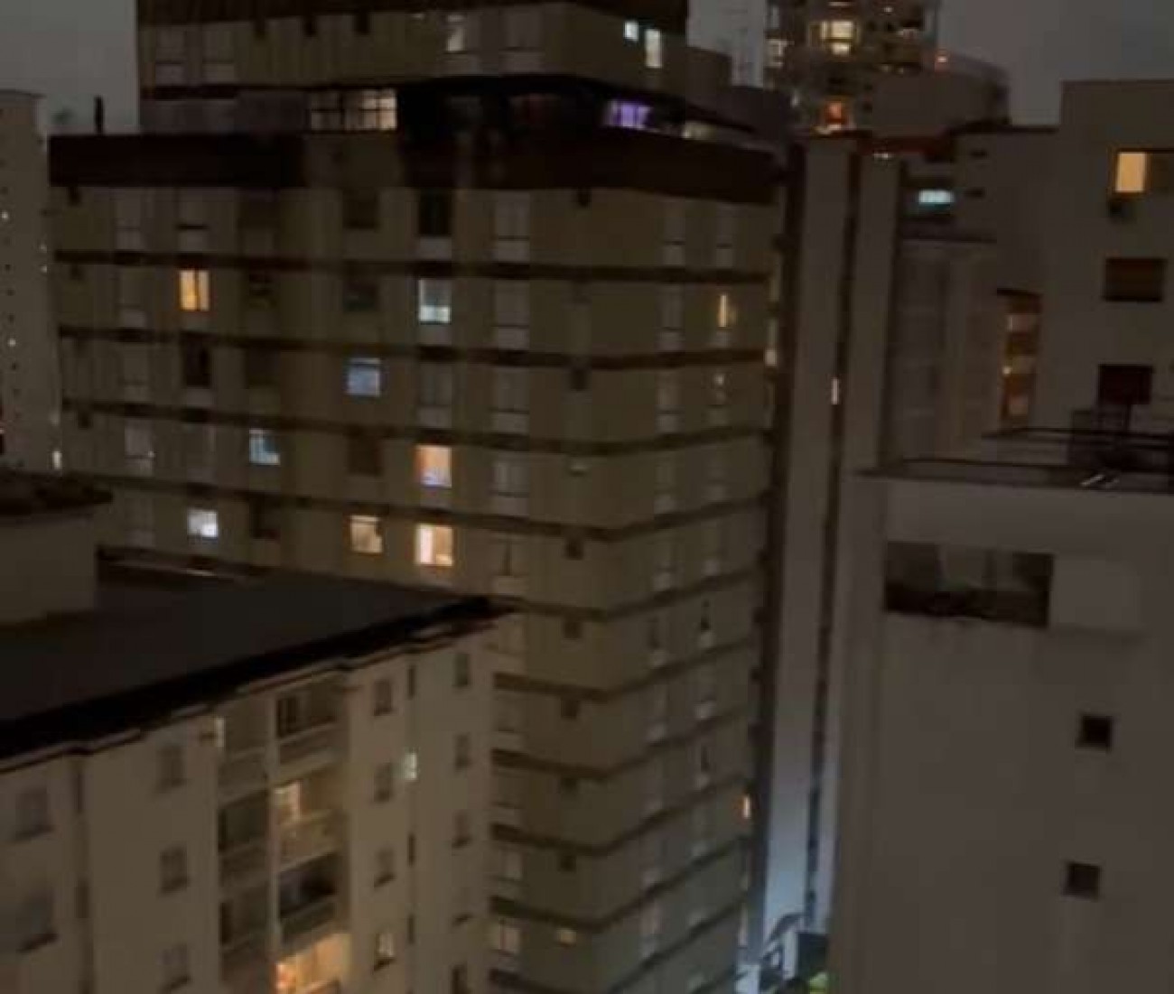 Panelaço contra Moraes toma conta de SP poucas horas antes do julgamento (veja o vídeo)