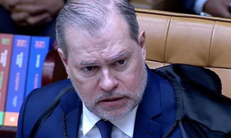 Toffoli também se julga impedido...
