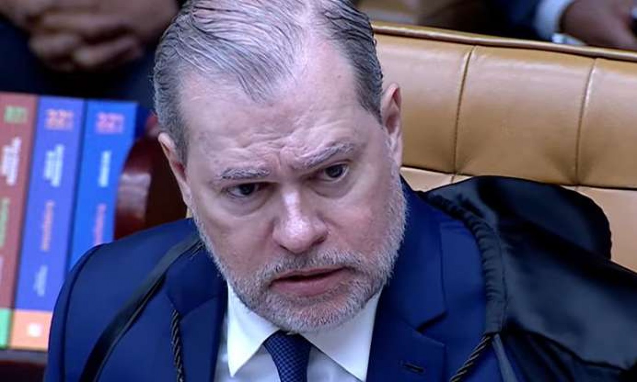 Toffoli também se julga impedido...